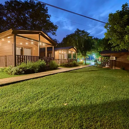 Camping-Bungalow La Vall De Campmajor Sant Miquel de Campmajor Extérieur photo